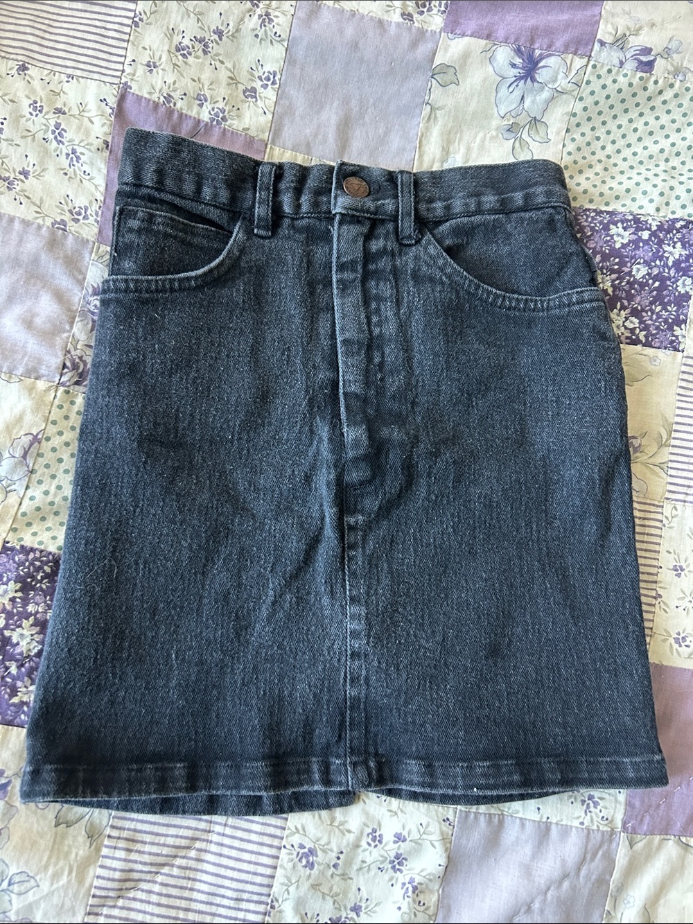 Black denim skirt, little girl 7.
